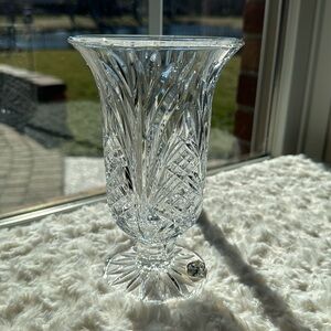 VINTAGE 1980’s~HAND CUT LEAD CRYSTAL~FOOTED VASE~PERFECT CONDITION~USA~KCC
